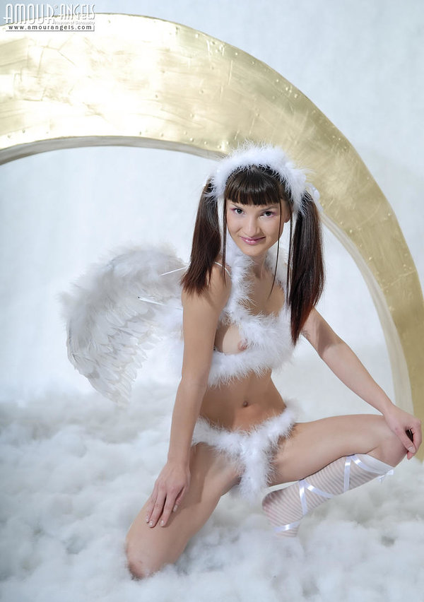 Юлия, 23 года, 5 размер груди